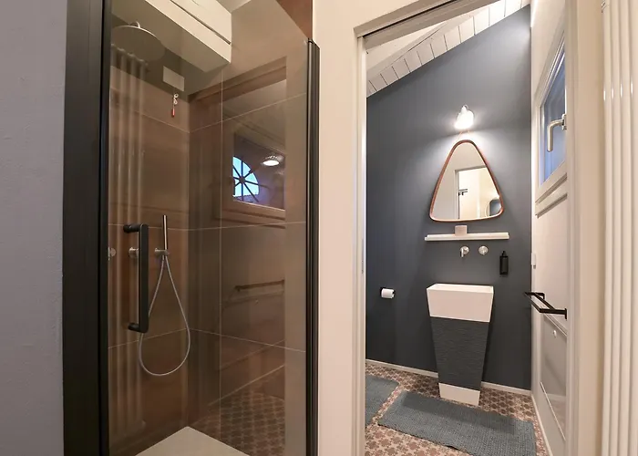 Bredina Проживання в сім'ї